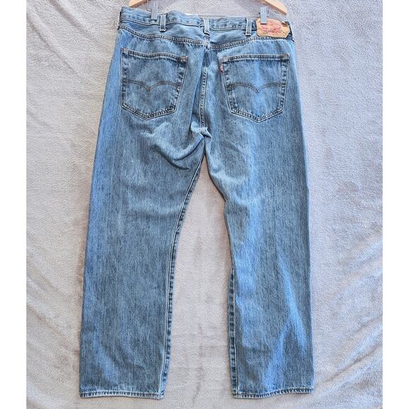 Levi's Mens Medium Wash Button Fly 501 Jeans Size 40x30 Straight Leg Minimalist - Picture 5 of 14
